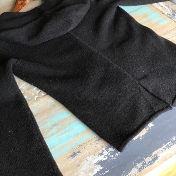 Sweater jacket with buttons - Picture 6 of 7